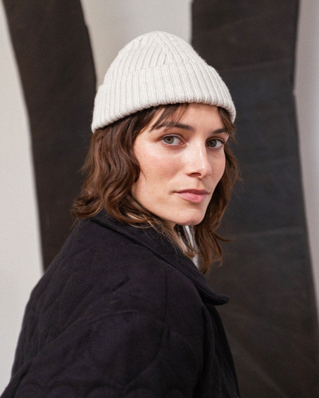 Short Merino Wool Ribbed Beanie - White