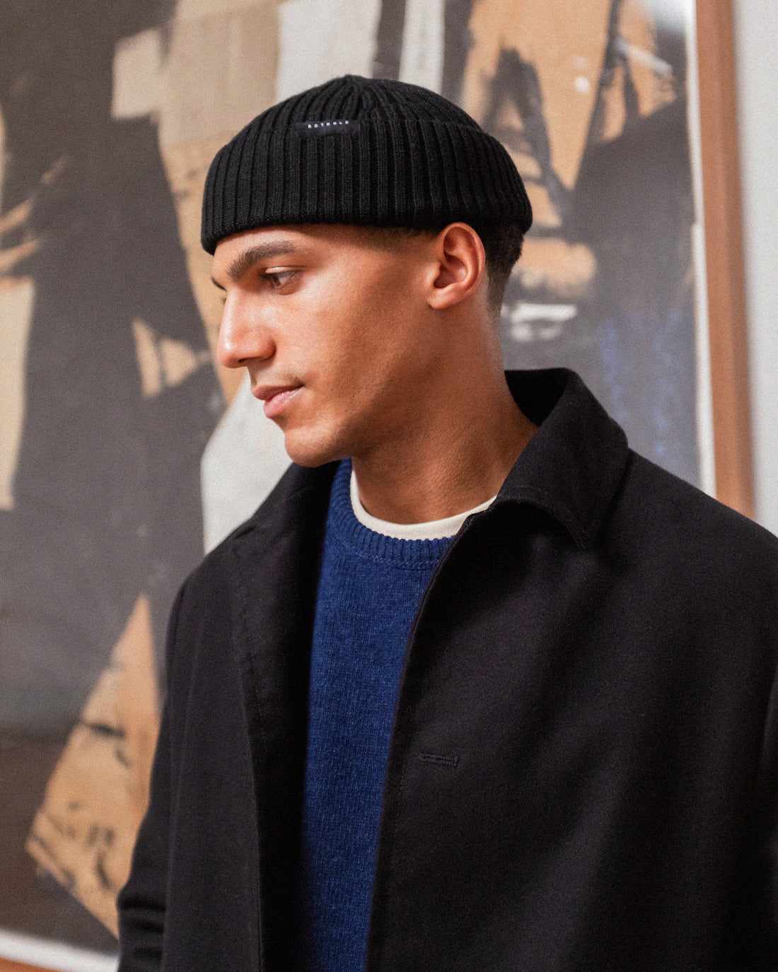 Short Merino Wool Ribbed Beanie - Black