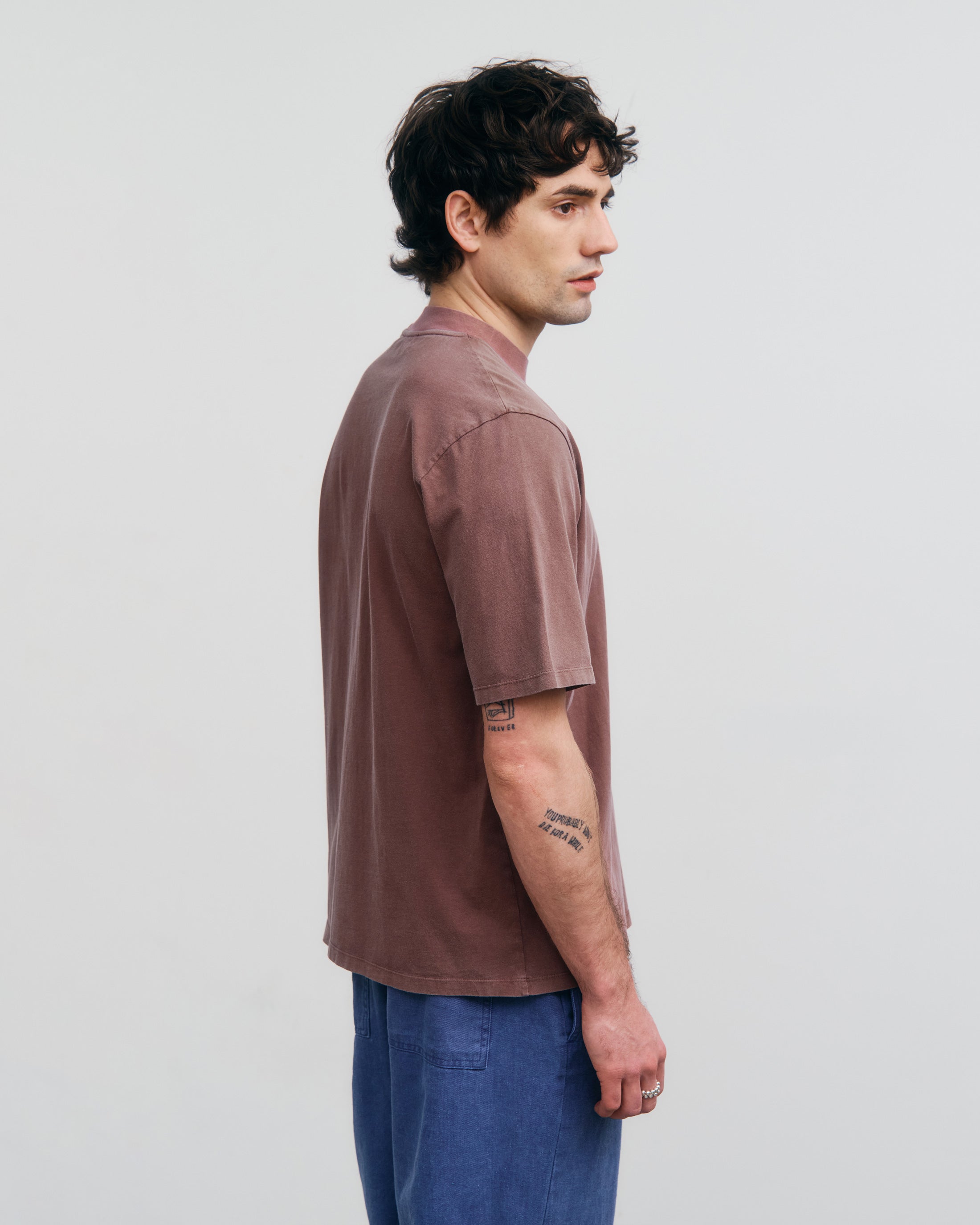 Wide Collar T-Shirt - Brown