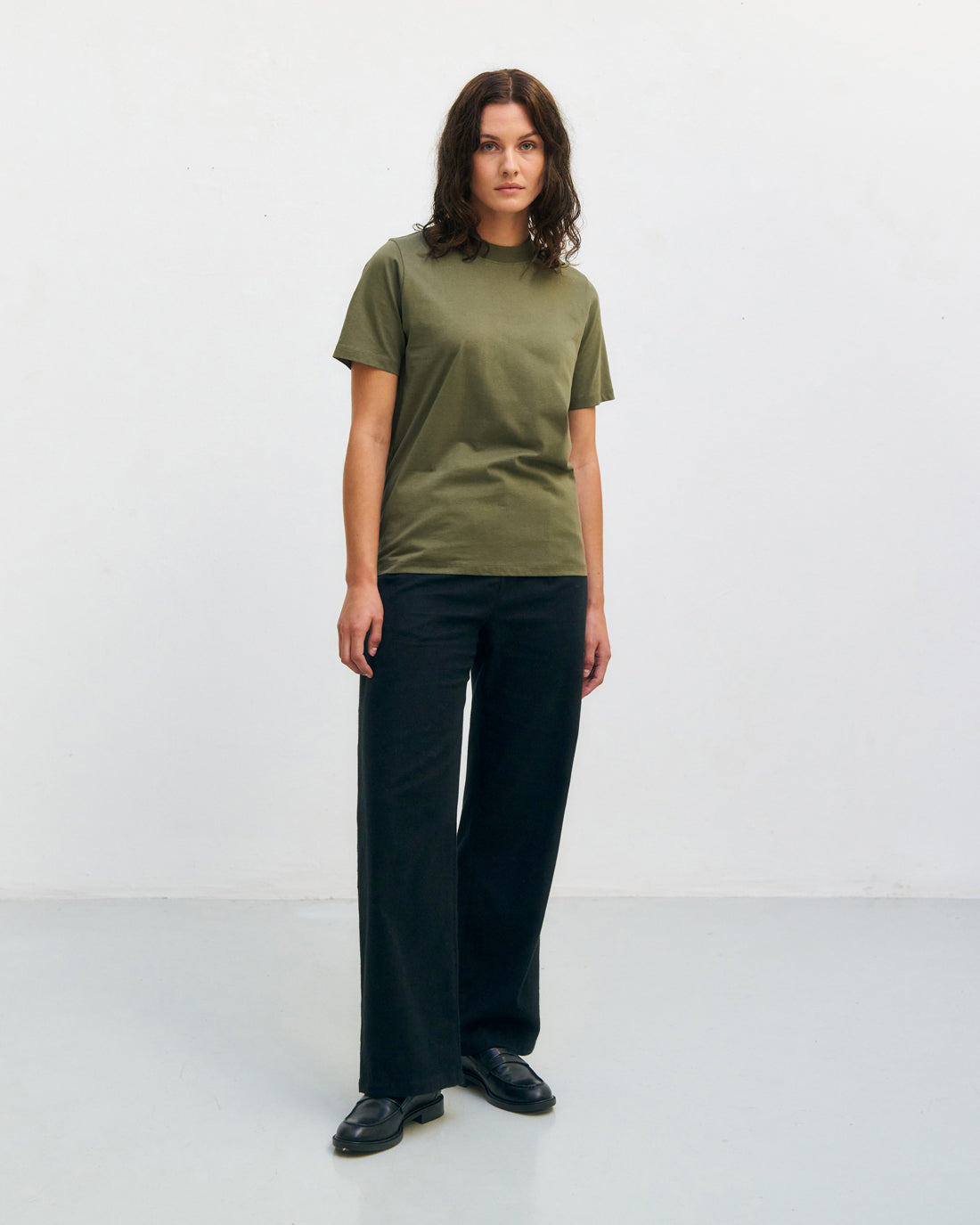 T-shirt with wide collar, organic cotton - dark green