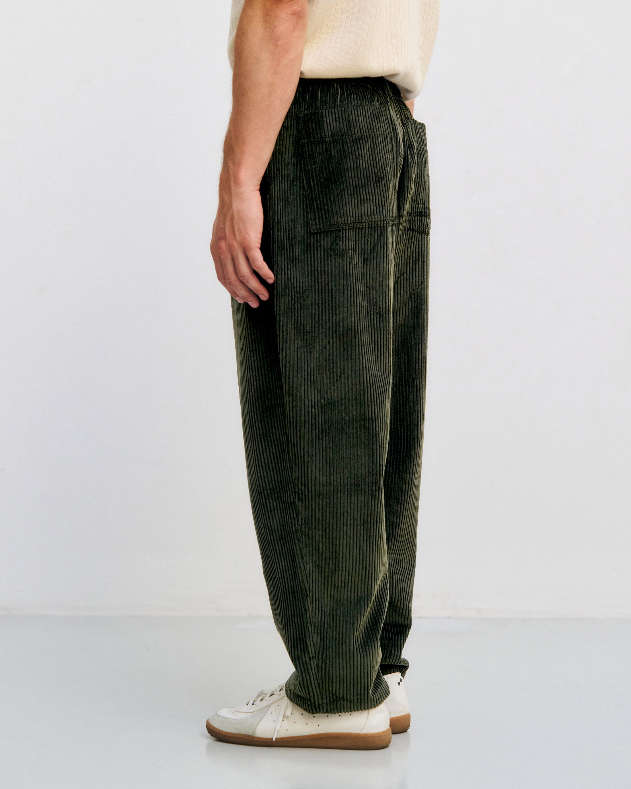 Wide-leg corduroy trousers, organic cotton - dark green