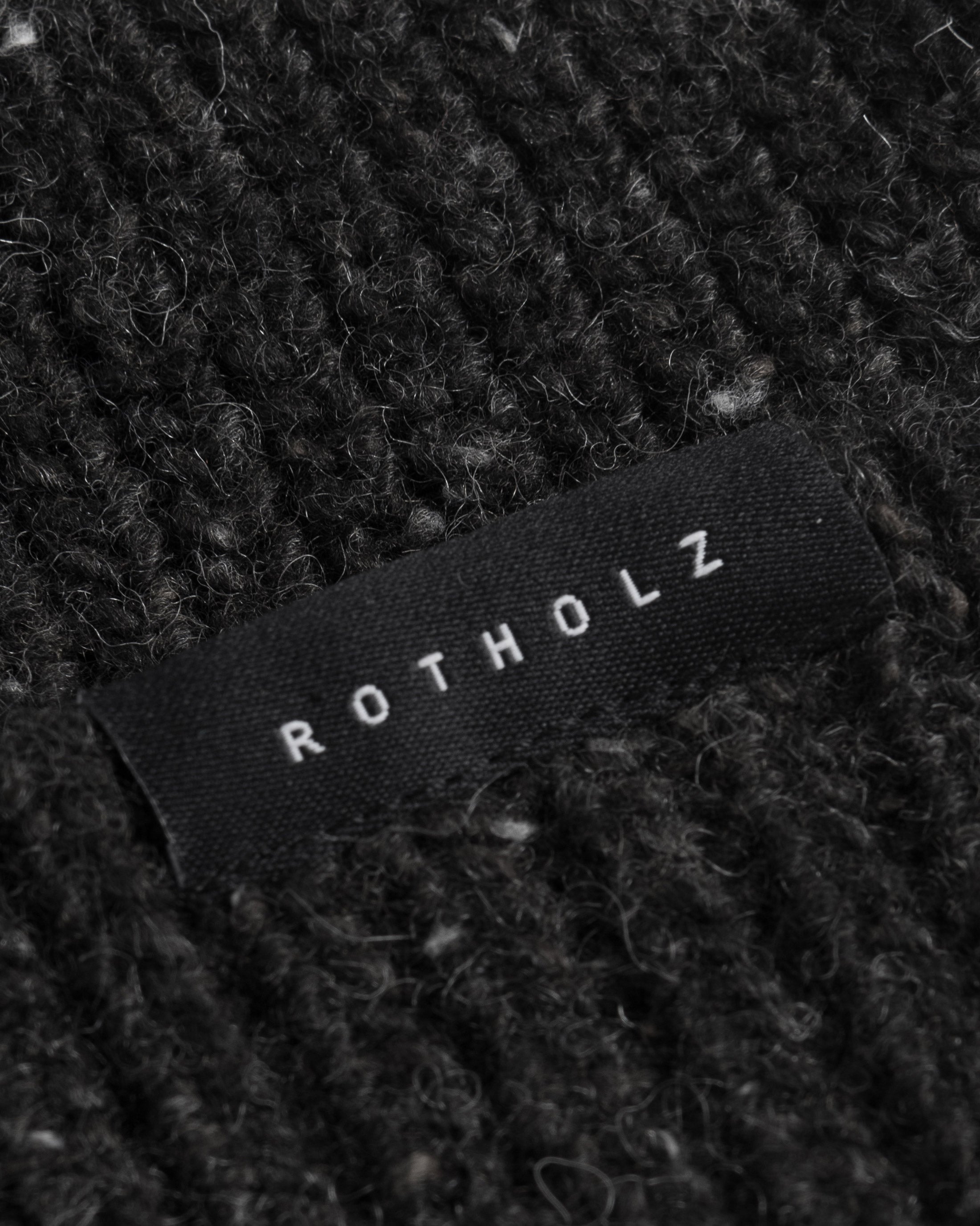 Cropped Ribbed Beanie Merino Wool - Speckled Black FW26