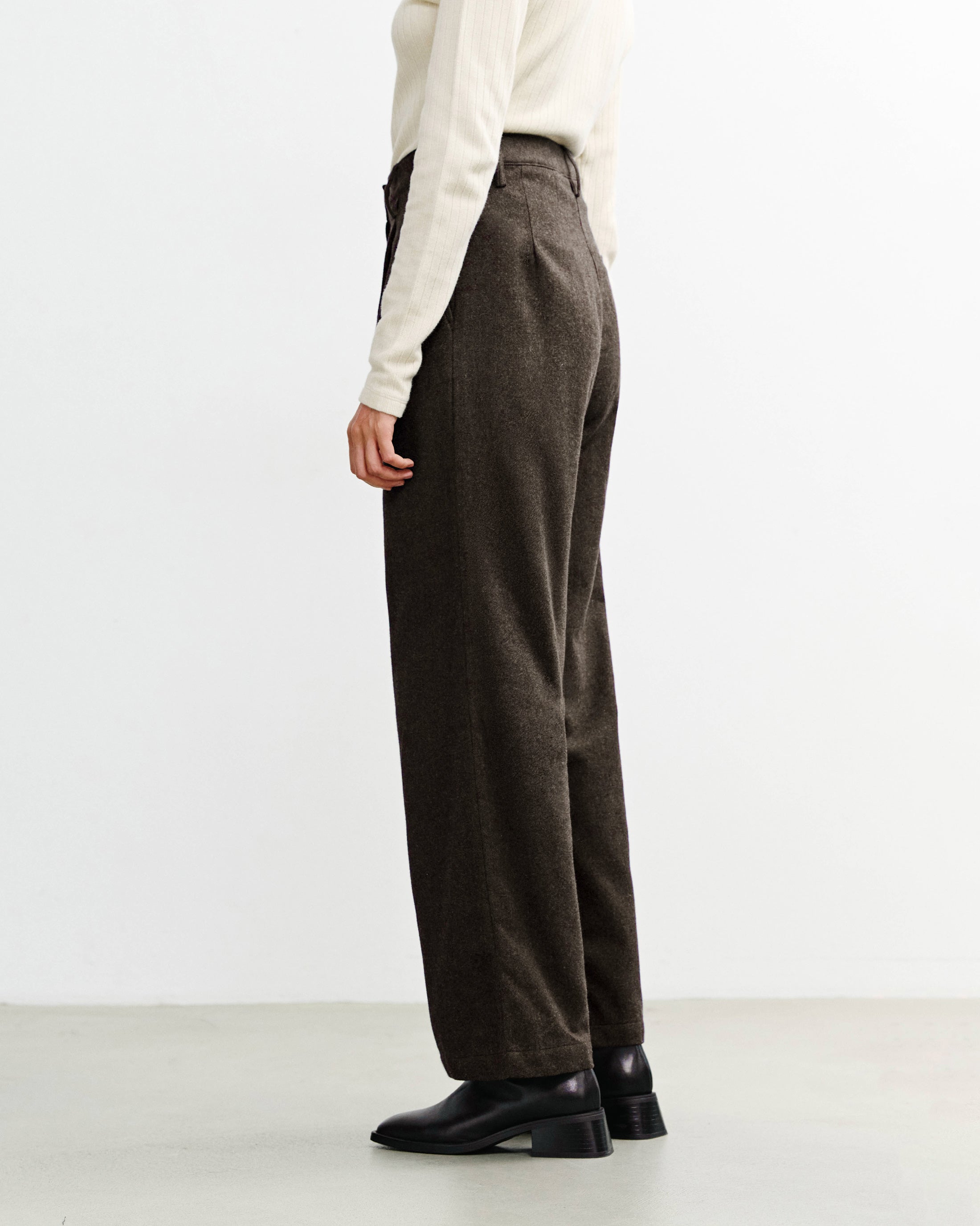 High-Waist Flannel Trousers Organic Cotton - Brown
