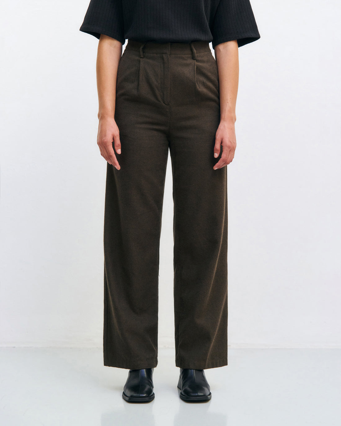 High-waisted flannel trousers, organic cotton - Brown