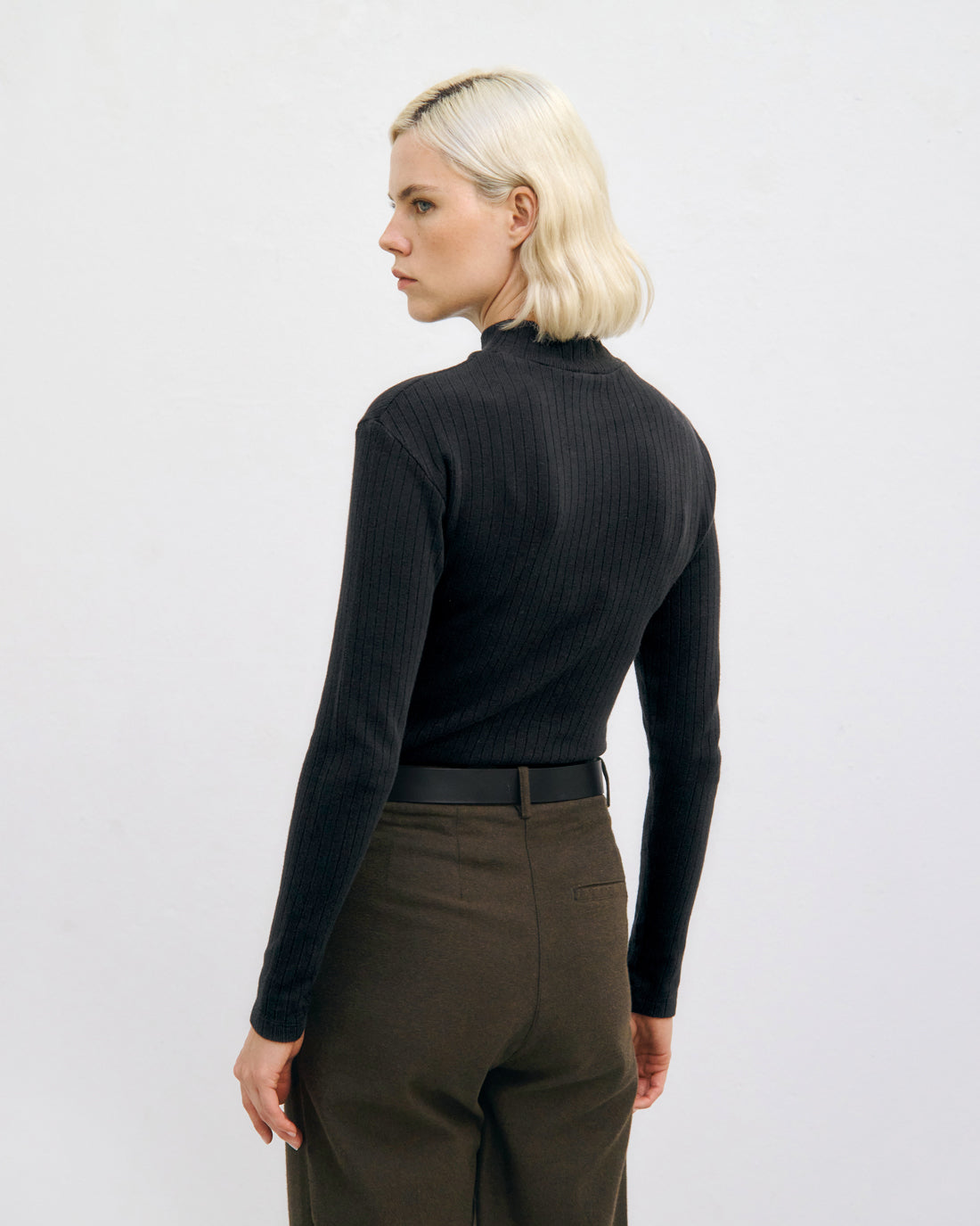 Organic Cotton Mockneck Longsleeve - Black