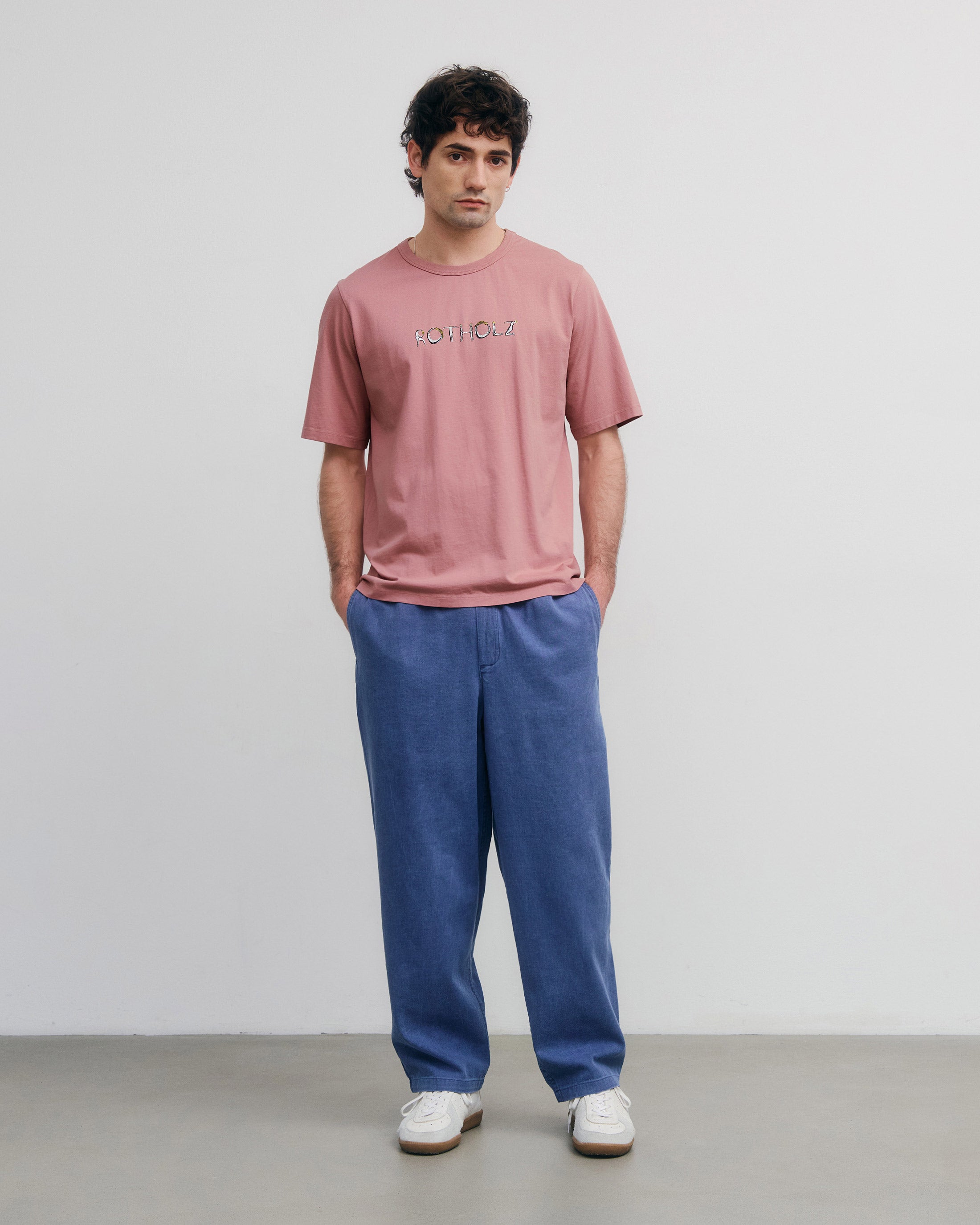 T-Shirt with Logo Print - Pink