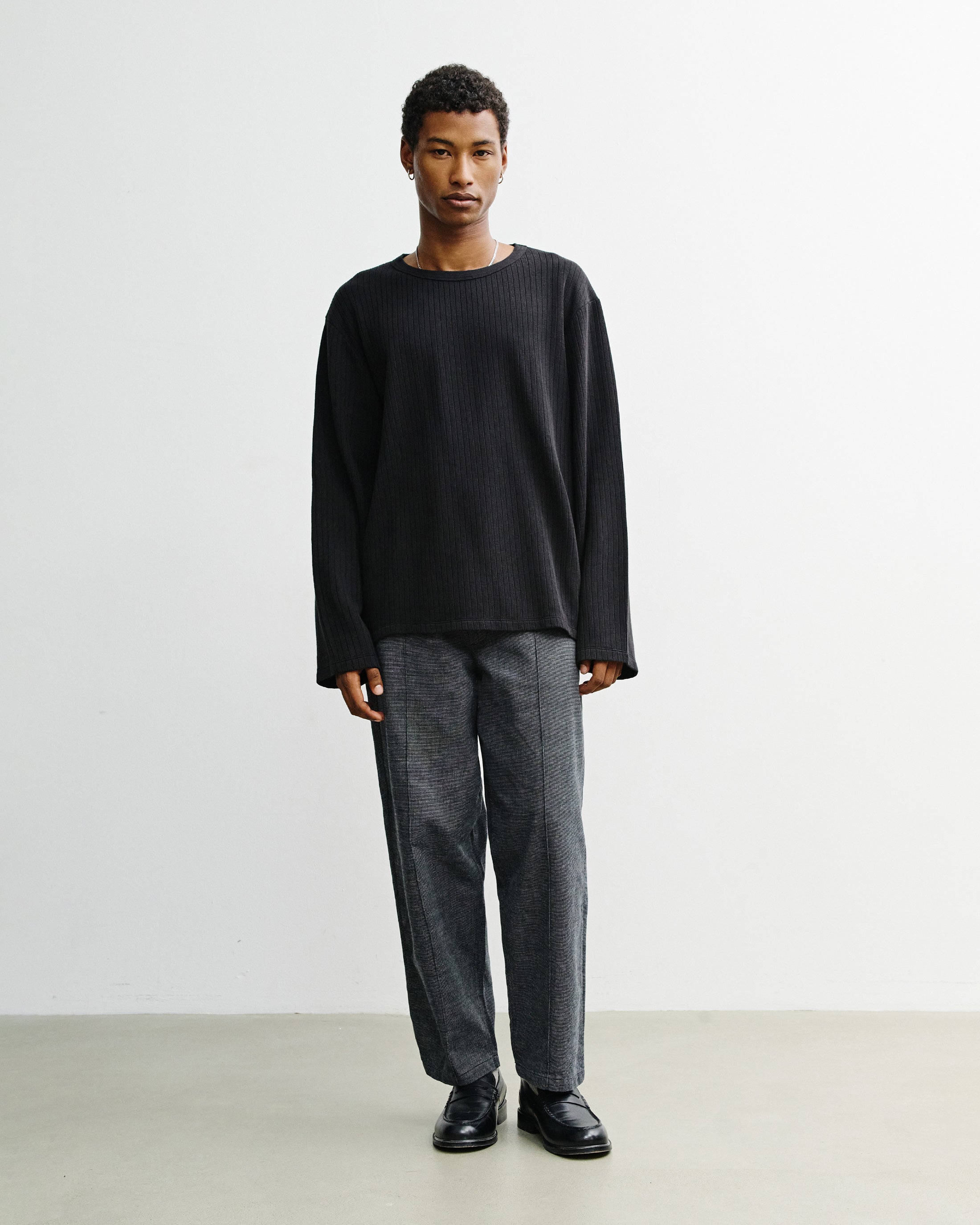 Oversized Organic Cotton Long-Sleeve - Black