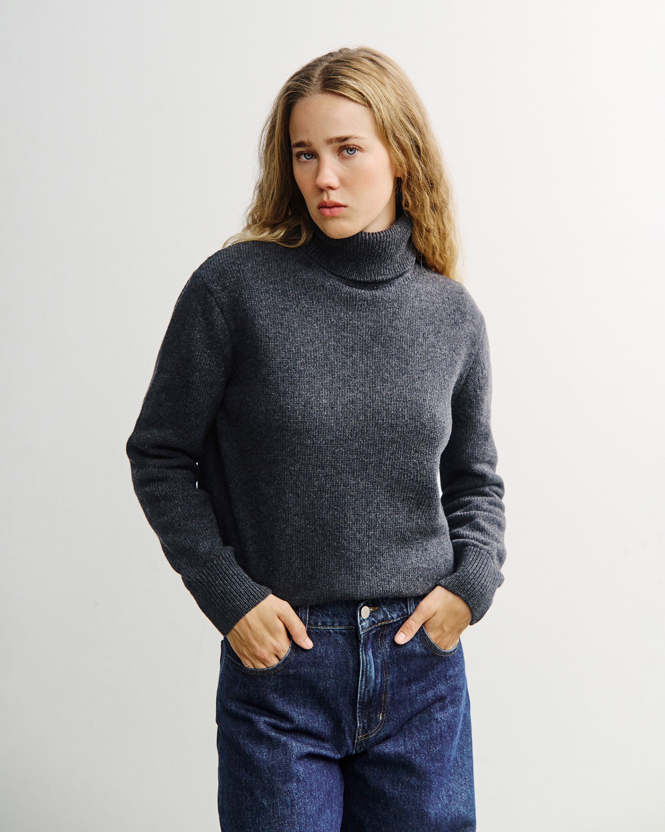 Turtleneck Knit Sweatshirt - Warm Anthracite FW26