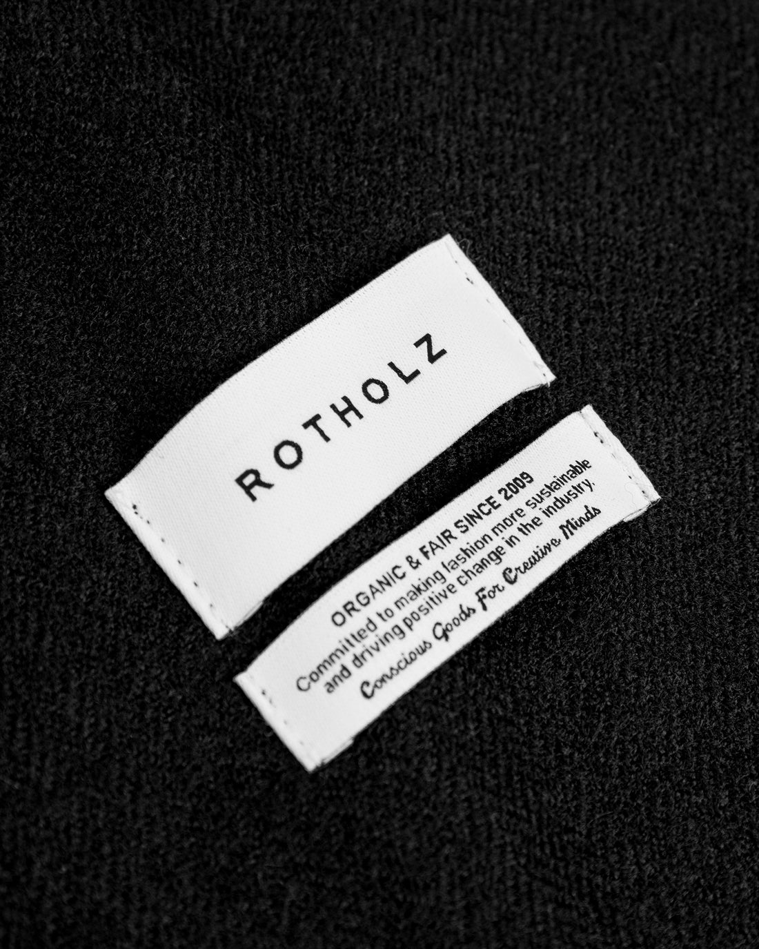 Woven scarf merino wool - black