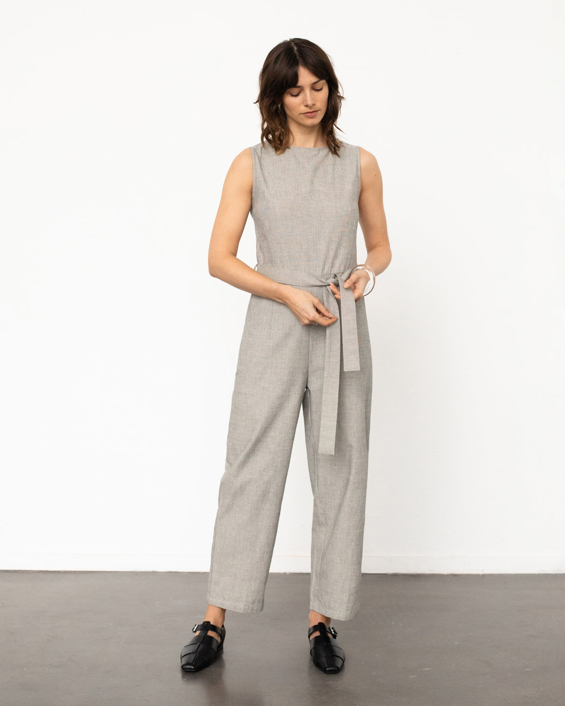 Sleeveless jumpsuit made of organic cotton - grey striped