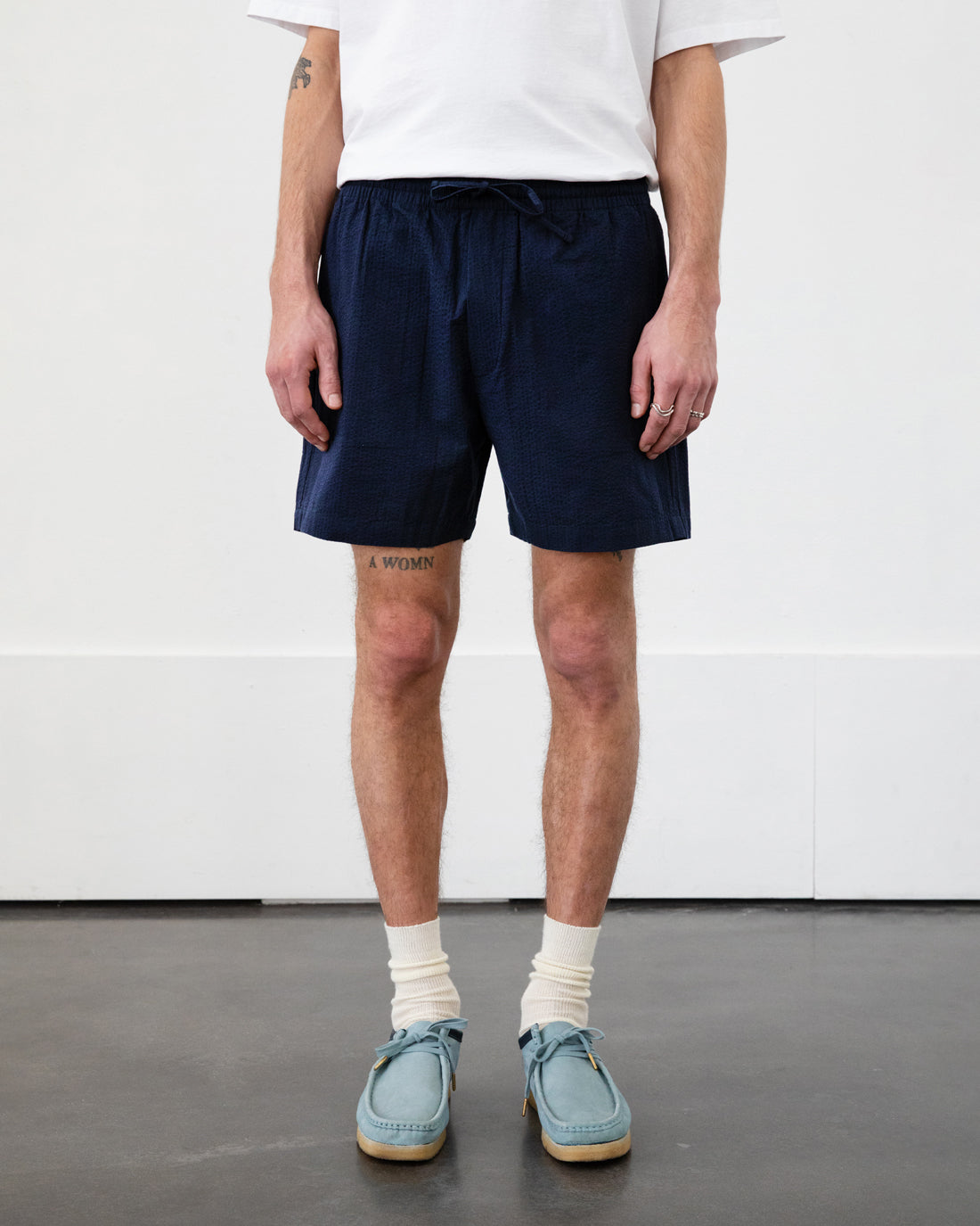 Short seersucker trousers, organic cotton - dark blue