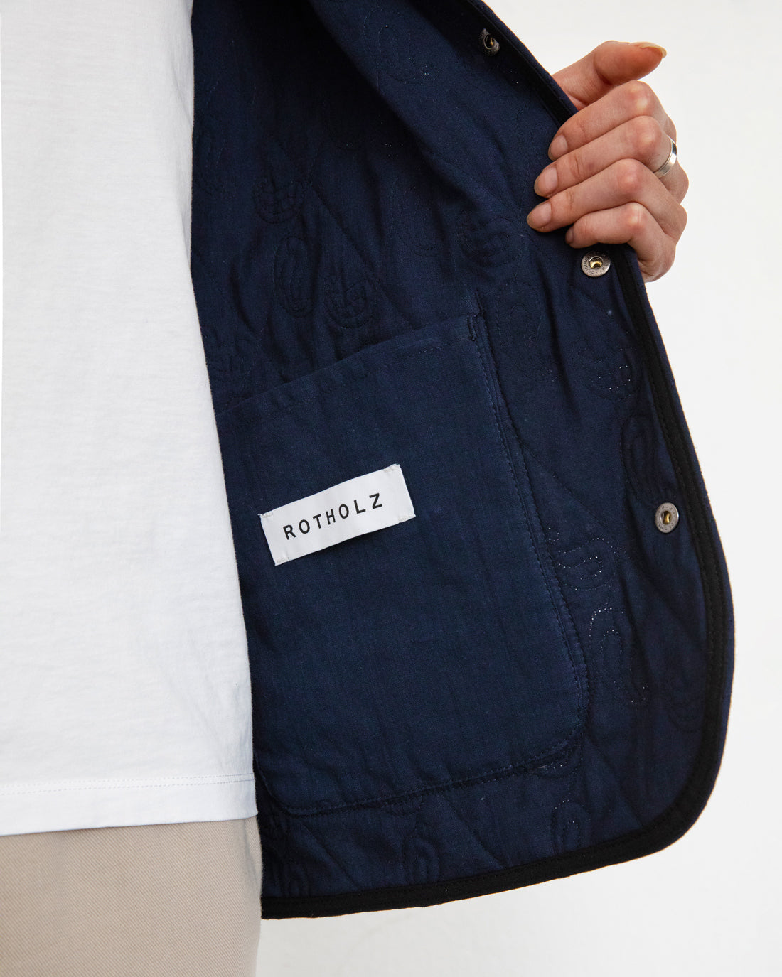 Lightweight quilted jacket made from organic cotton - Dark blue