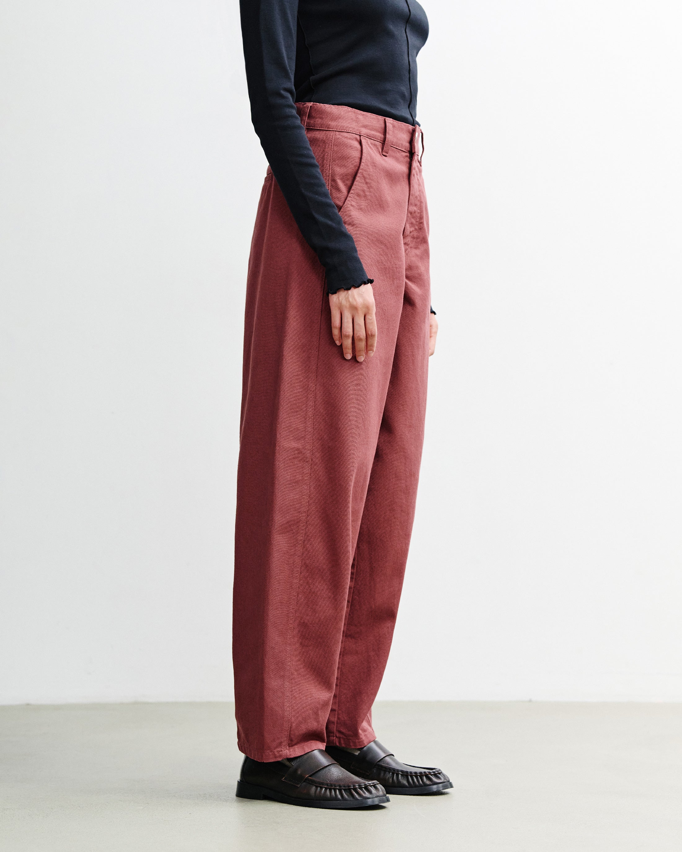Organic Cotton Barrel-Leg Trousers - Red