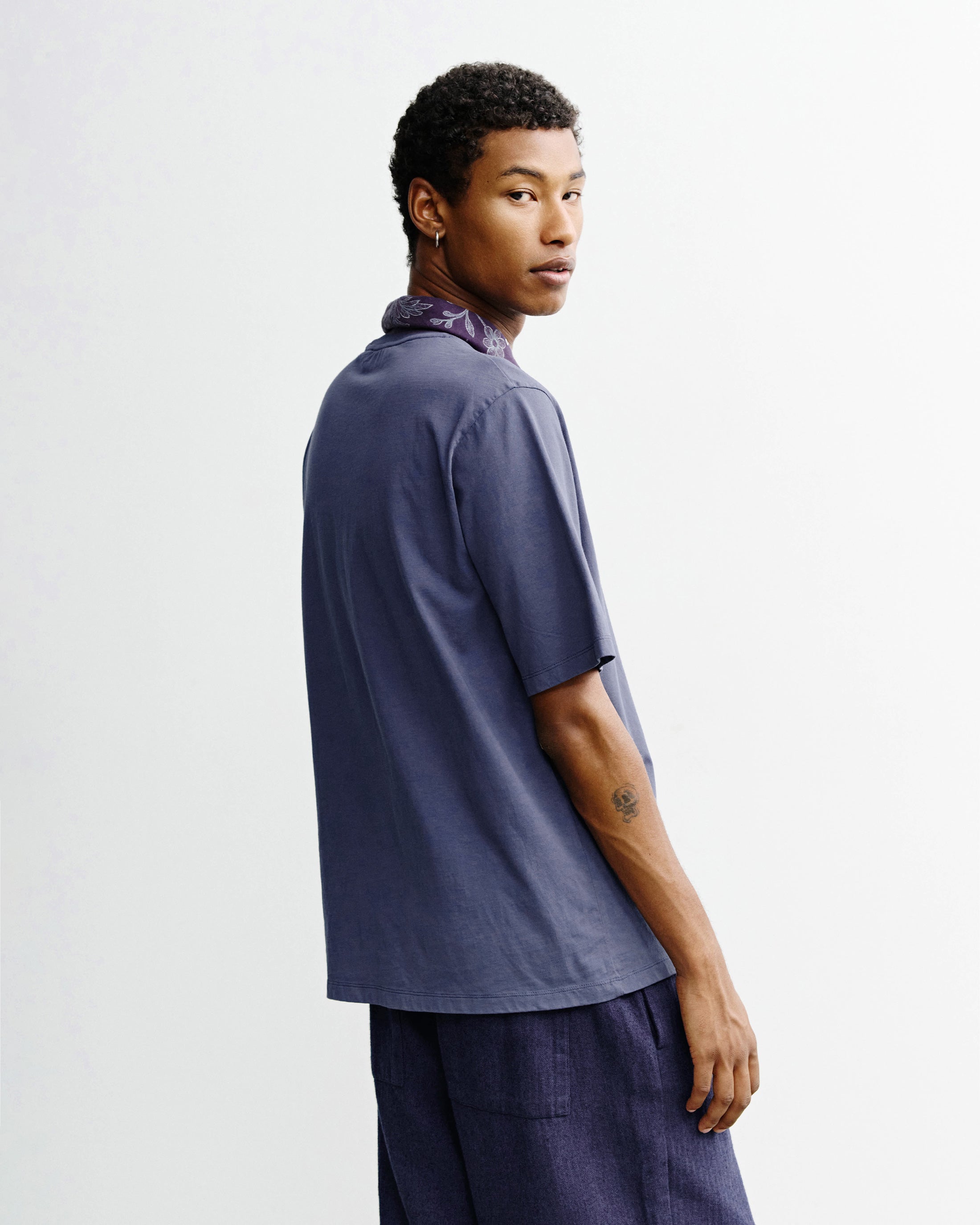 Big Collar T-Shirt - Blue