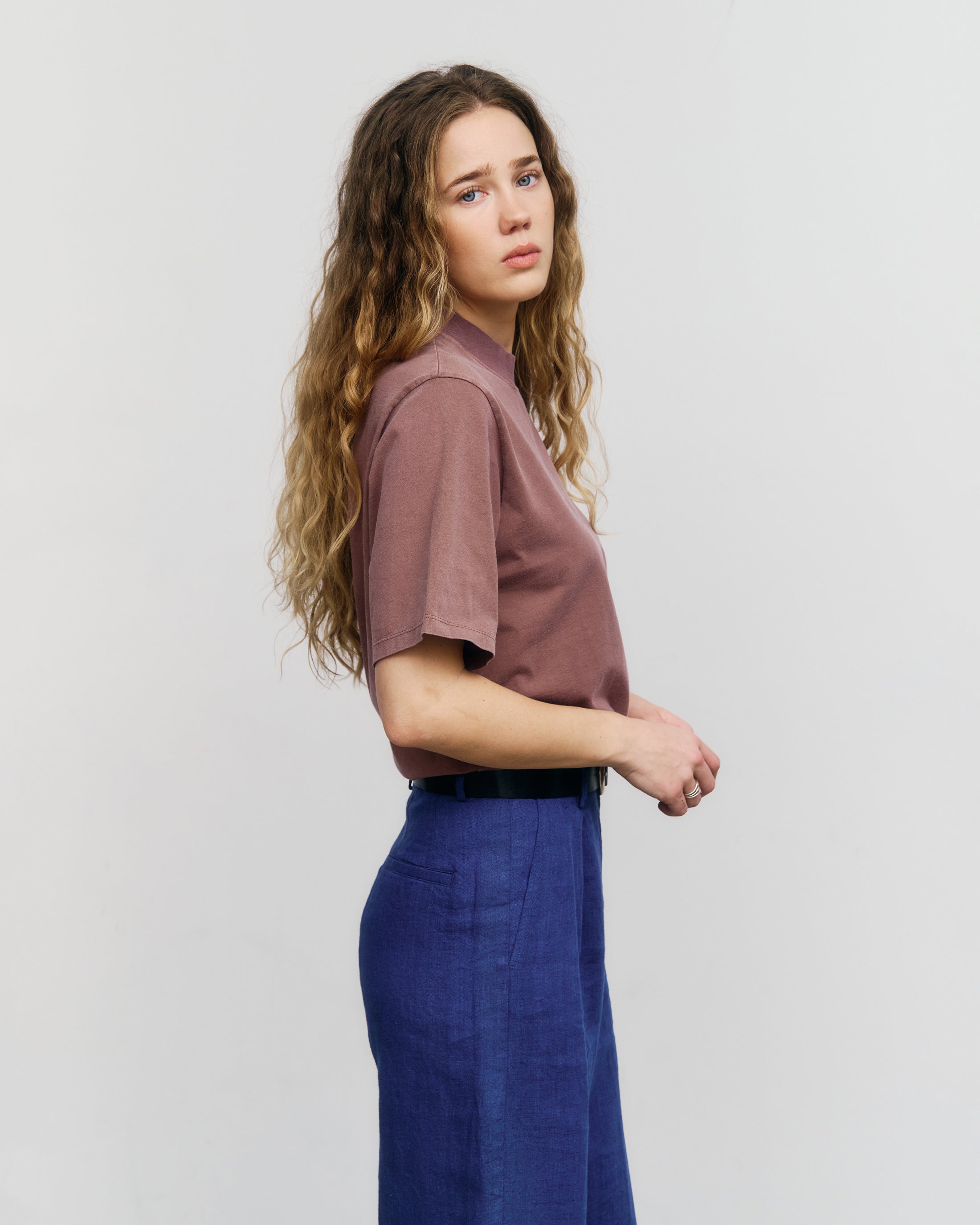 T-Shirt mit Breitem Kragen - Braun