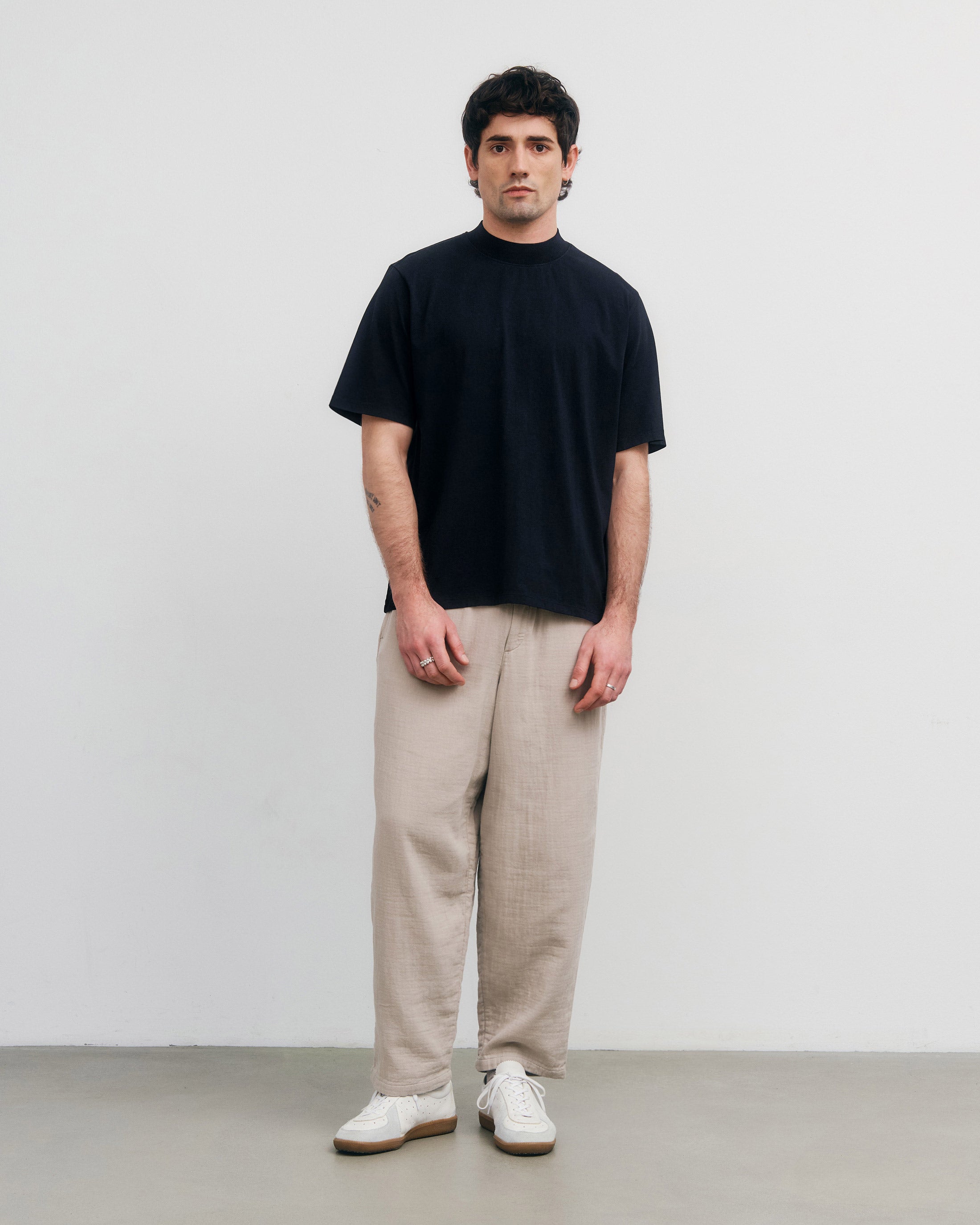 Big Collar T-Shirt - Black