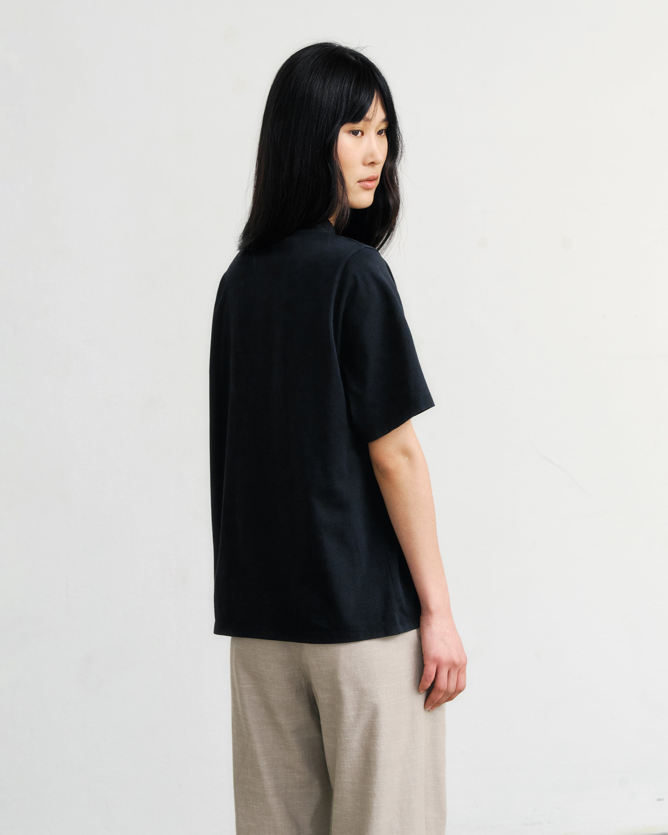 Big Collar T-Shirt - Black