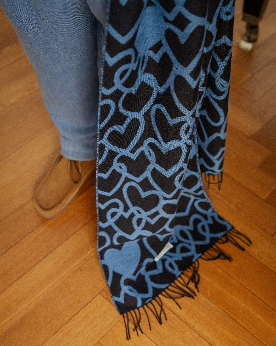 Affection Scarf Merino Wool - Black / Blue