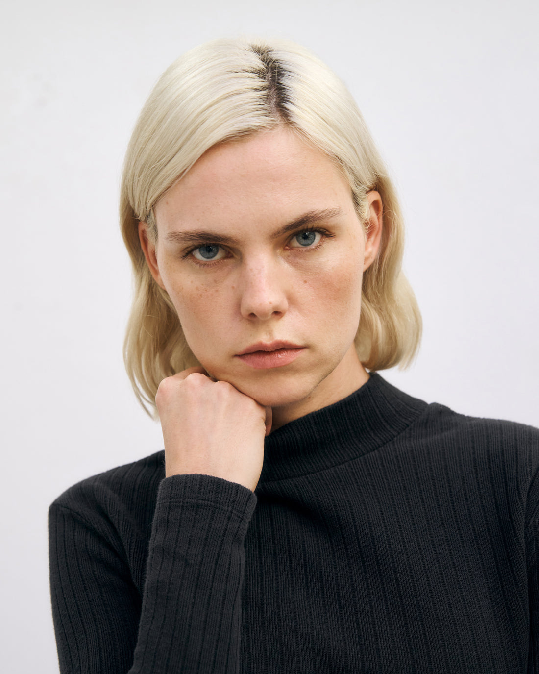 Organic Cotton Mockneck Longsleeve - Black