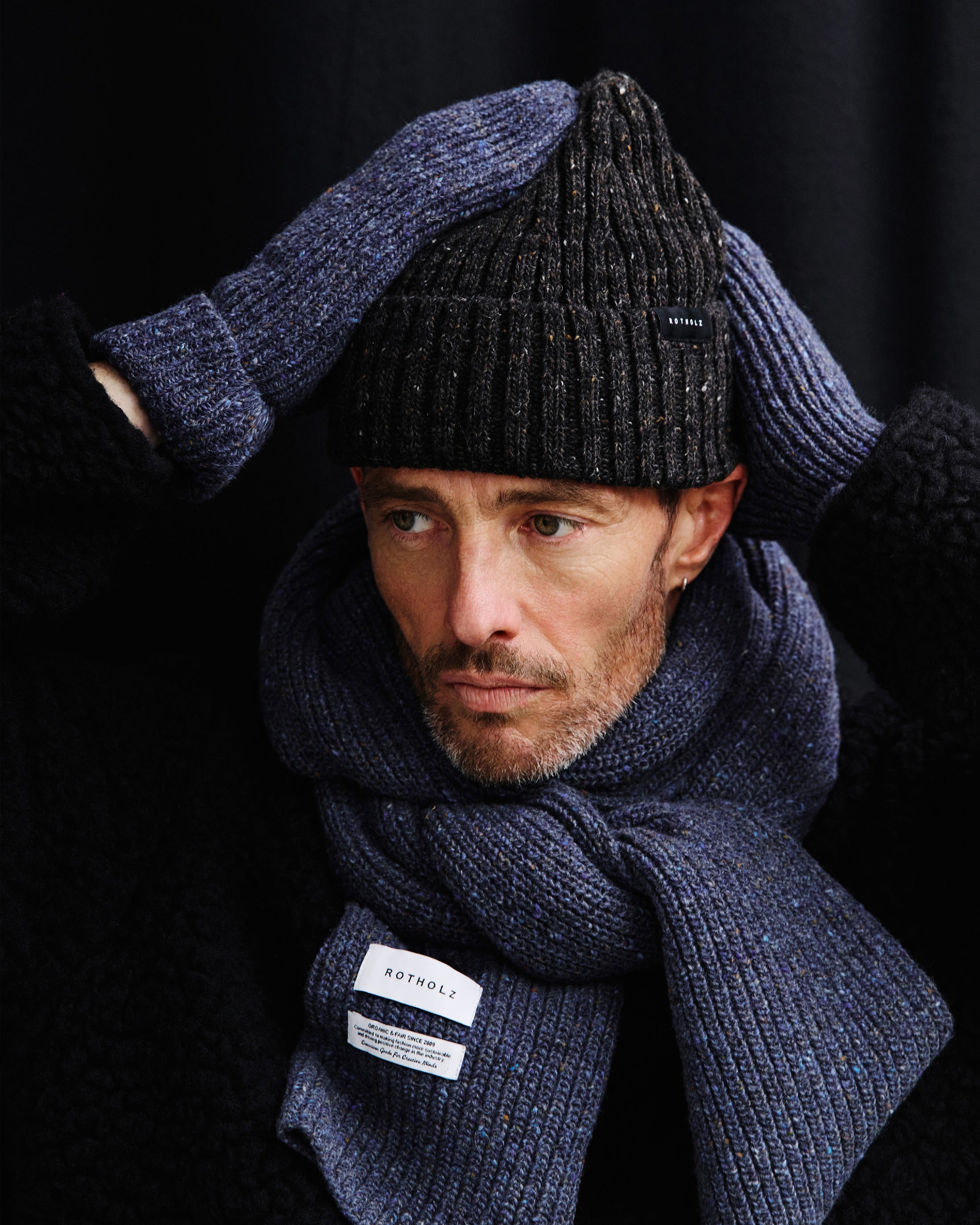 Knitted Mittens - Speckled Blue FW26