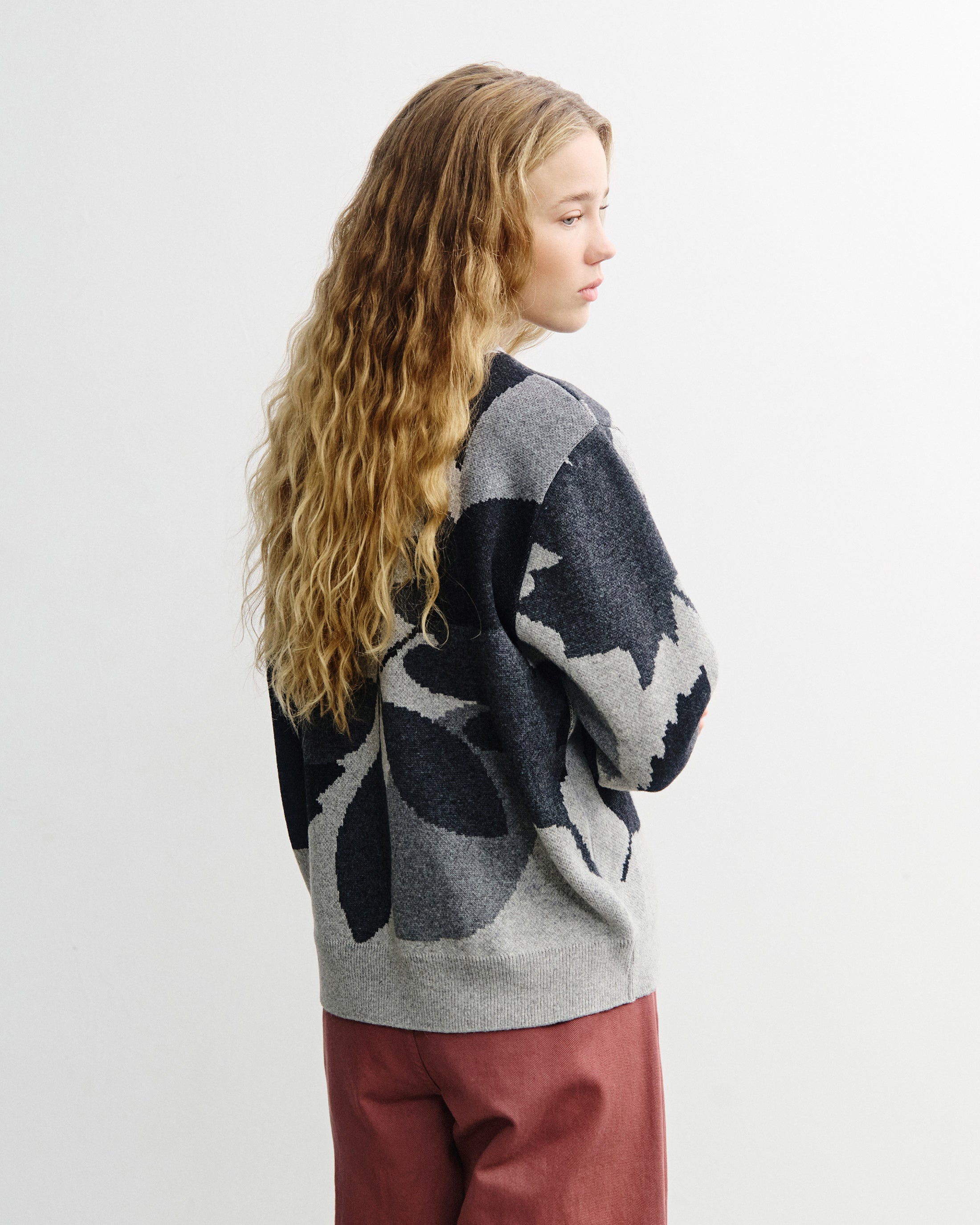 Leaf Knit Sweatshirt - Leaf Gray FW26