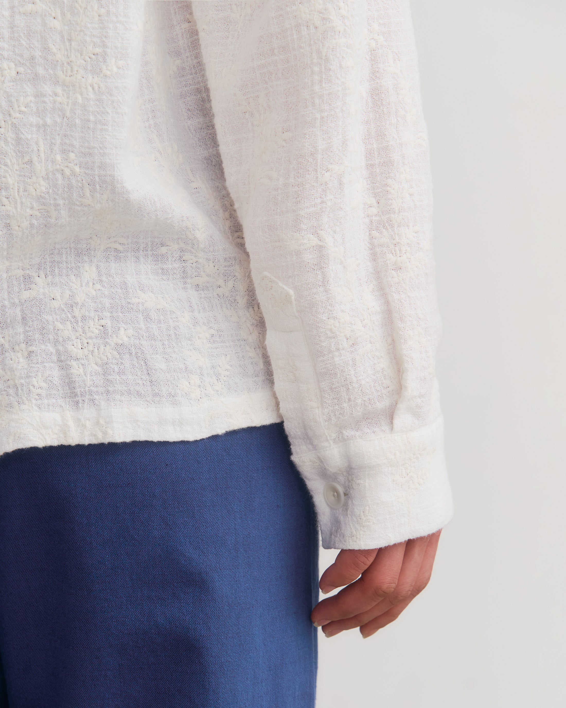 Leisure Shirt Organic Cotton - Floral White 