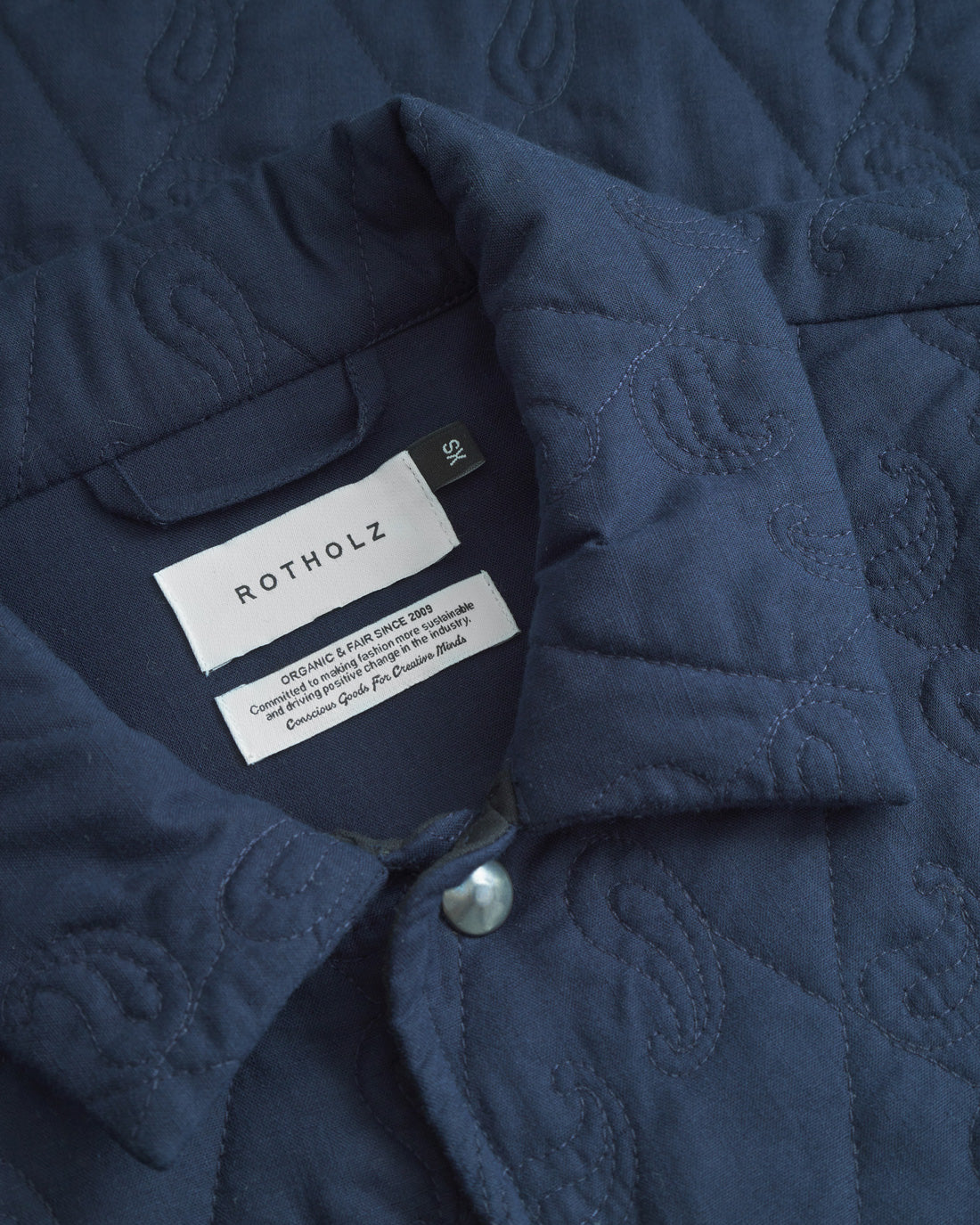 Lightweight quilted jacket made from organic cotton - Dark blue