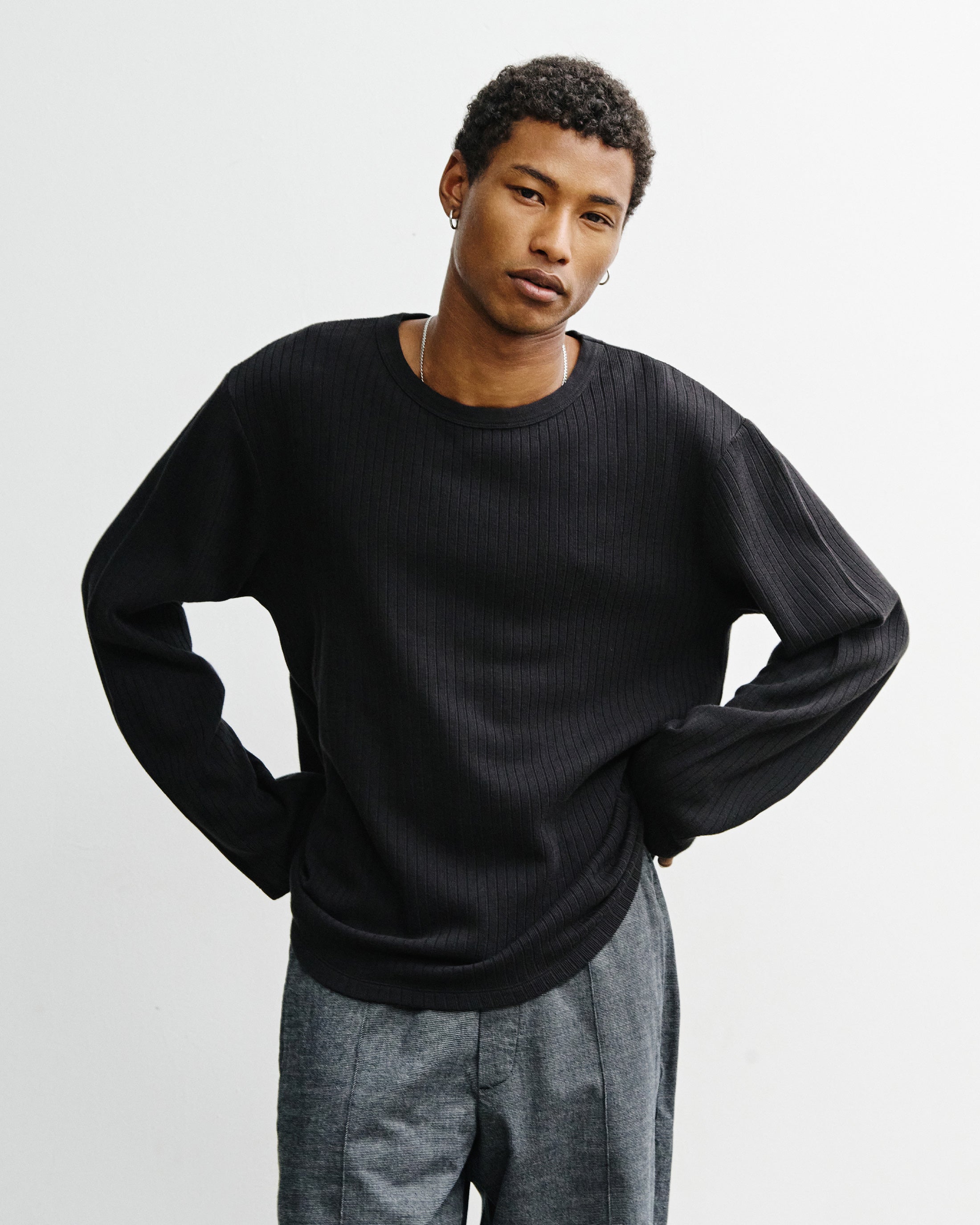 Oversized Organic Cotton Long-Sleeve - Black