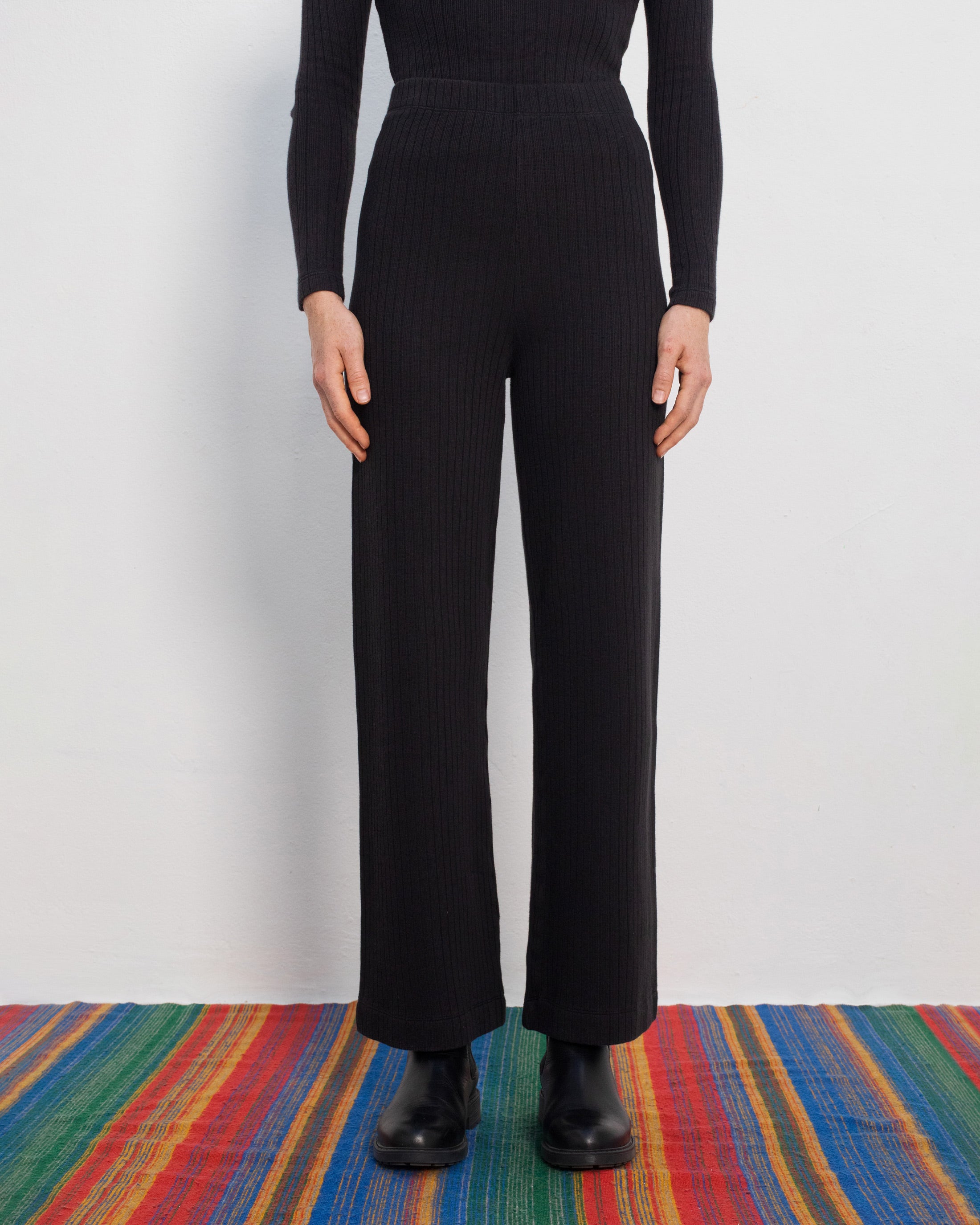 Ribbed trousers, organic cotton - black