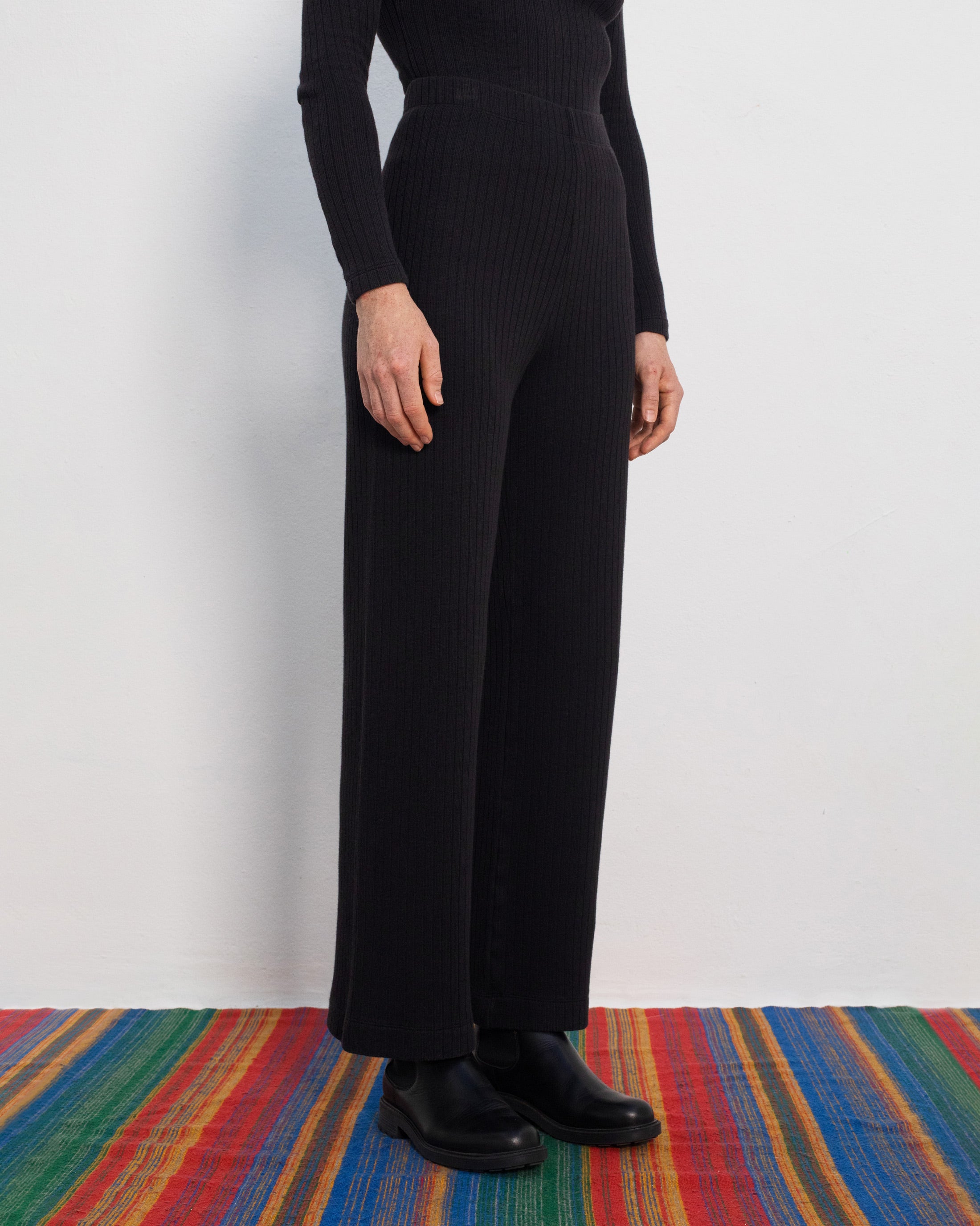 Ribbed trousers, organic cotton - black