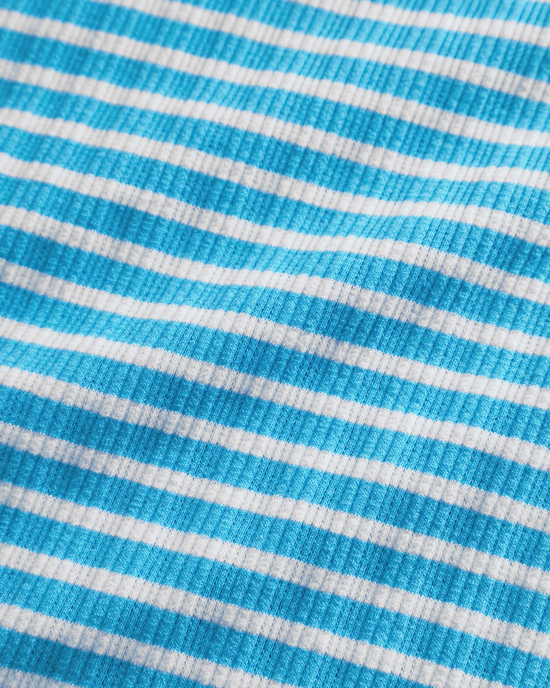 Lightweight ribbed trousers made of organic cotton - blue striped