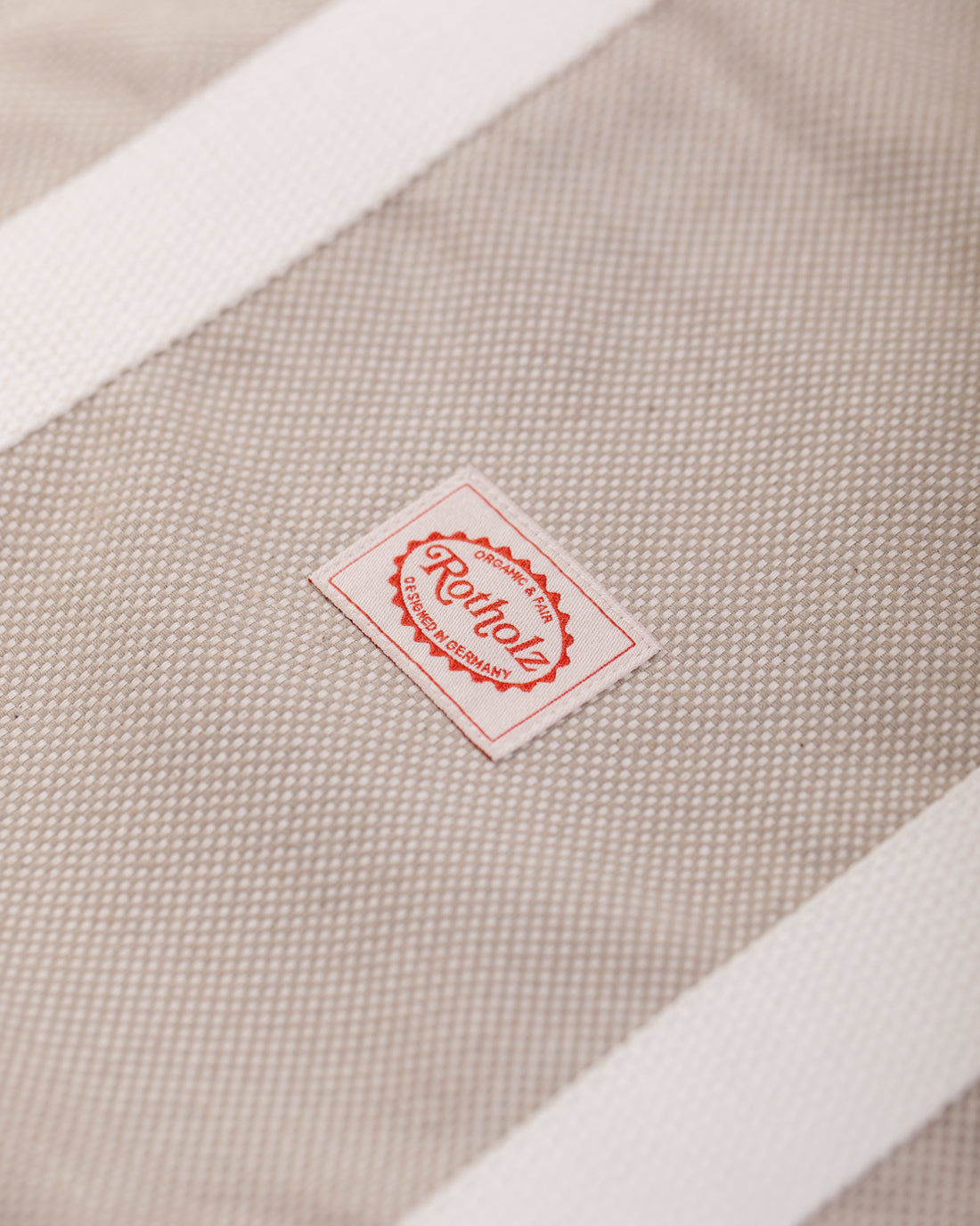 Weekend tote bag made of organic canvas beige