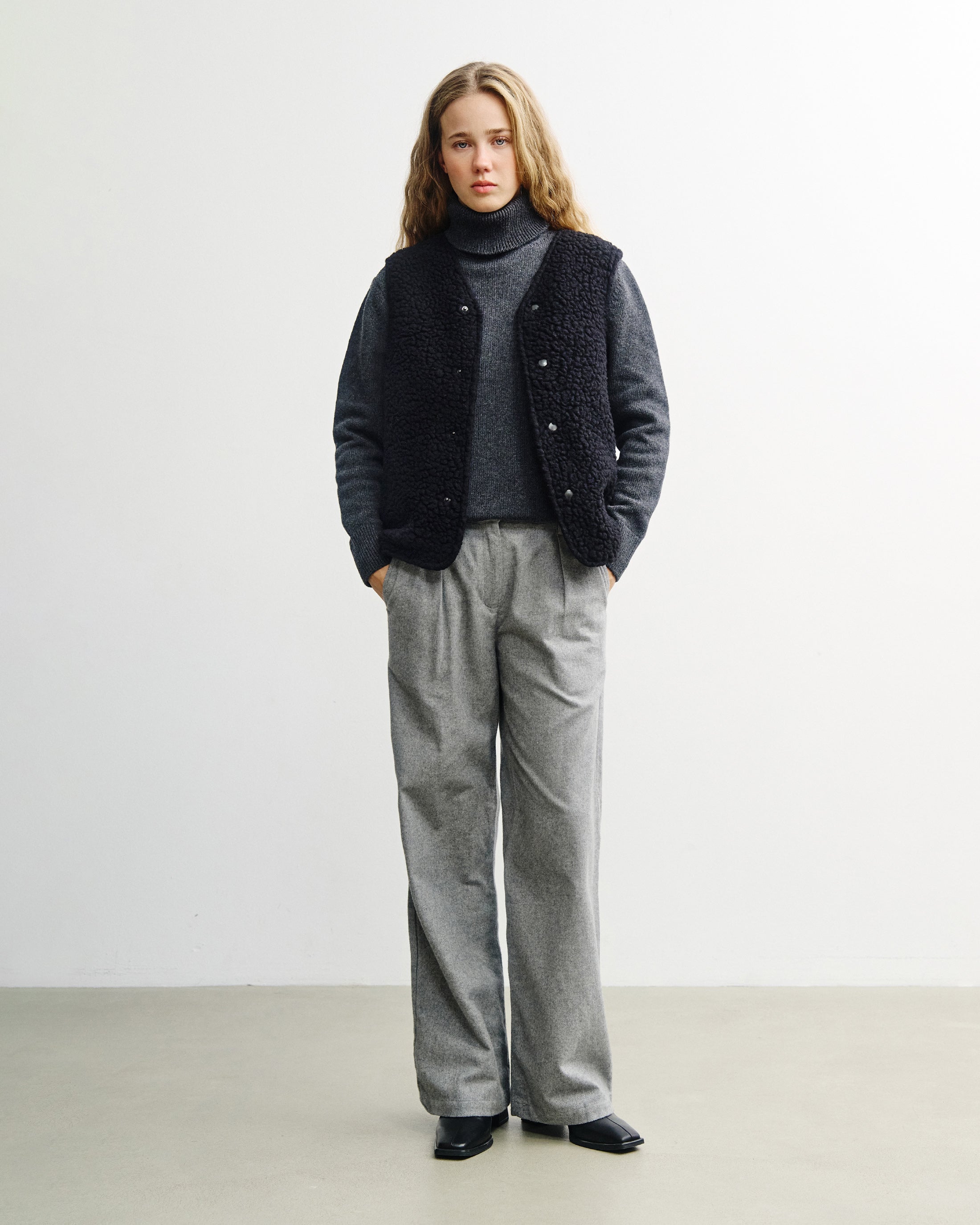 Sherpa Vest - True Black FW26