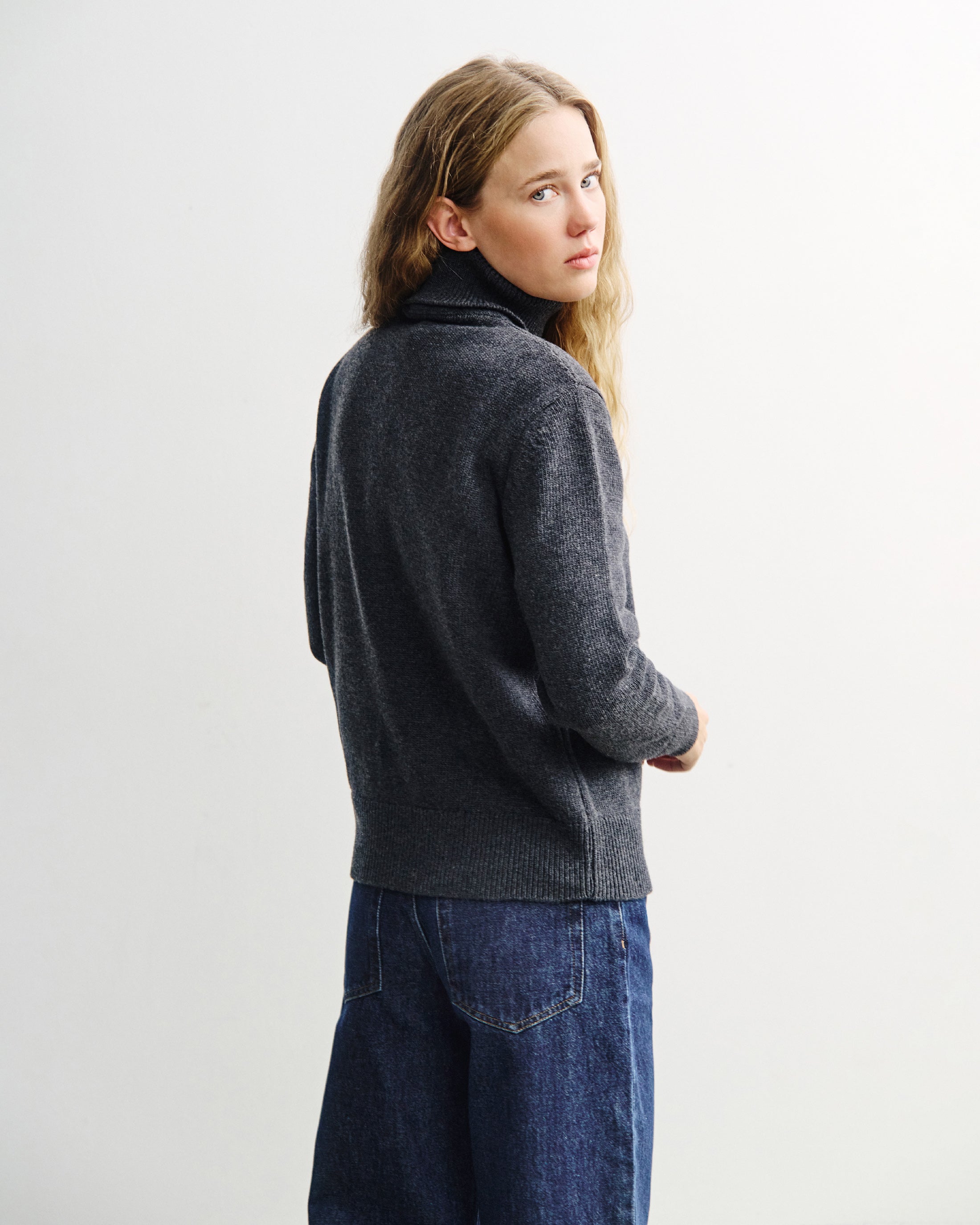 Turtleneck Knit Sweatshirt - Warm Anthracite FW26